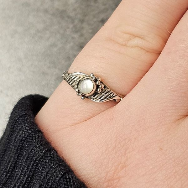 Estate Sterling Ring Image 2 Mark Jewellers La Crosse, WI