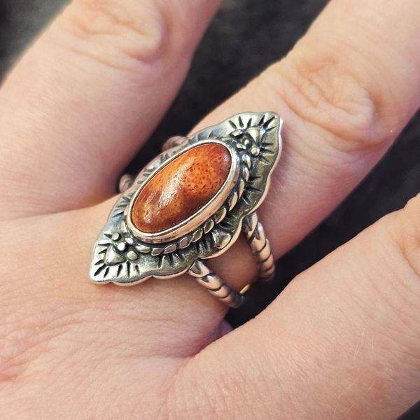 Estate Sterling Ring Image 2 Mark Jewellers La Crosse, WI