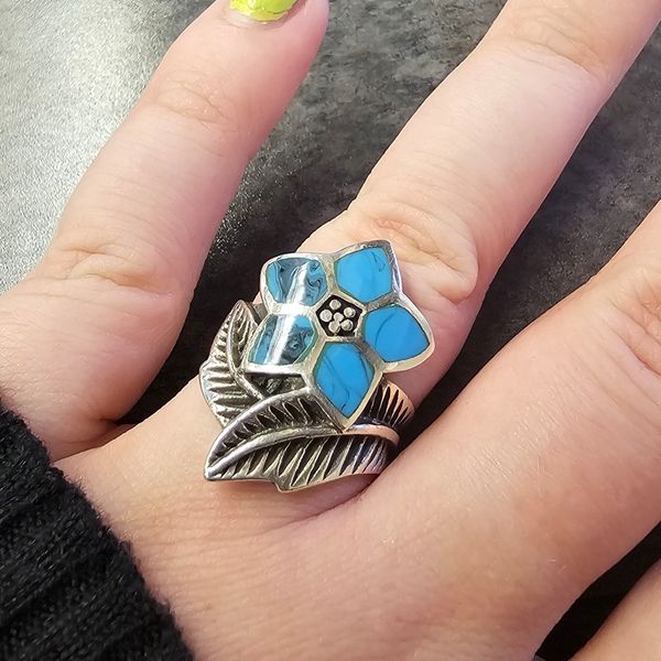 Estate Sterling Ring Image 2 Mark Jewellers La Crosse, WI