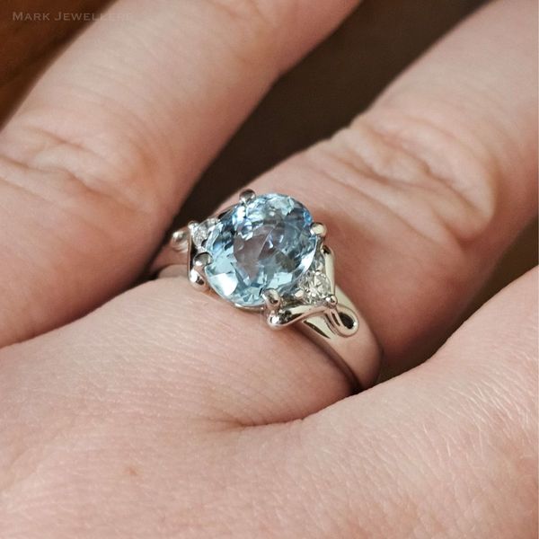 Estate Platinum Blue Stone Ring Image 3 Mark Jewellers La Crosse, WI