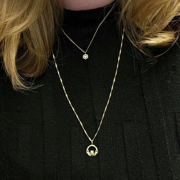 Estate Yellow Gold Claddagh Pendant Image 3 Mark Jewellers La Crosse, WI