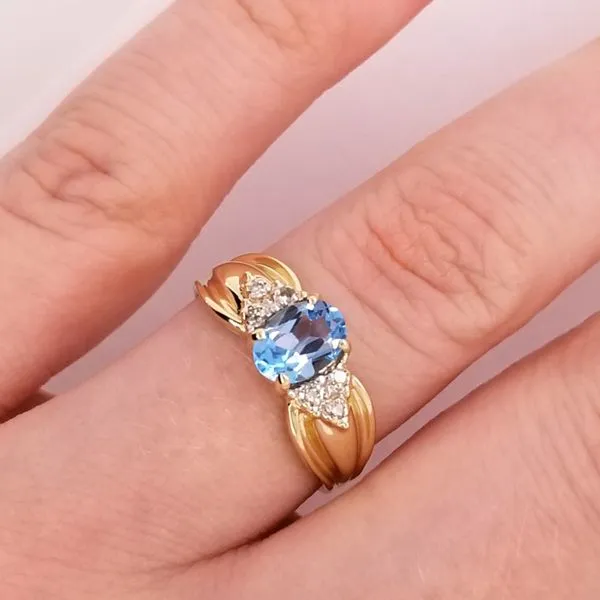 Estate Ring Image 3 Mark Jewellers La Crosse, WI
