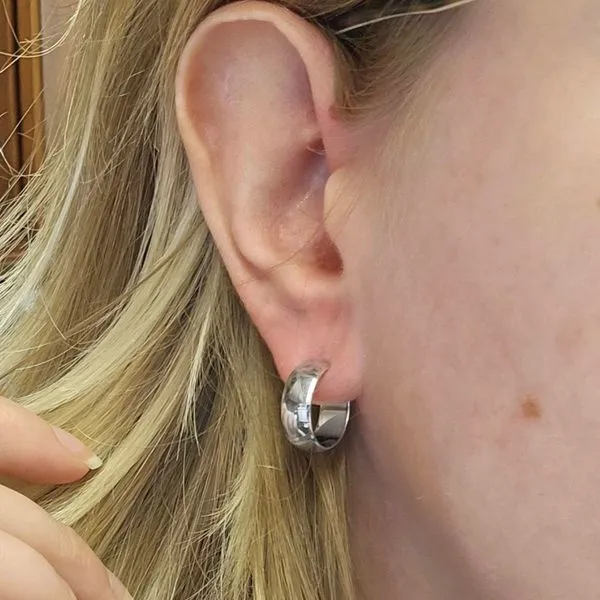 Estate White Gold Hoop Earrings Image 2 Mark Jewellers La Crosse, WI