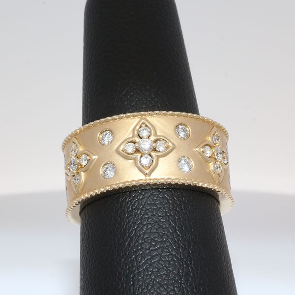Women's Diamond Ring McGee & Company Fine Jewelers Greenwood, IN