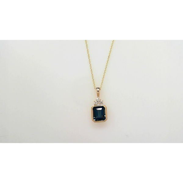 Gemstone Necklace McGee & Company Fine Jewelers Greenwood, IN