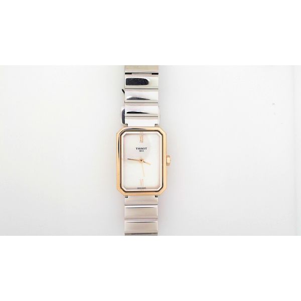 Watch McGee & Company Fine Jewelers Greenwood, IN