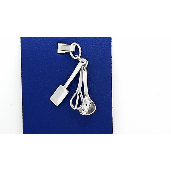 Silver Necklace/Pendant McGee & Company Fine Jewelers Greenwood, IN