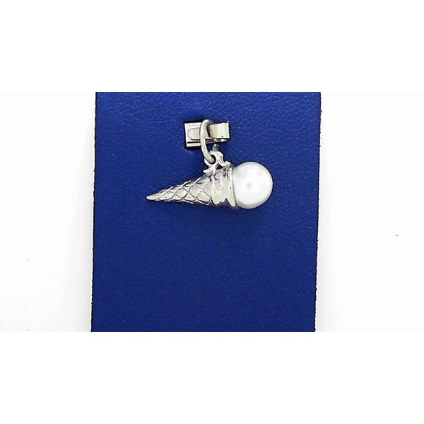 Silver Necklace/Pendant McGee & Company Fine Jewelers Greenwood, IN