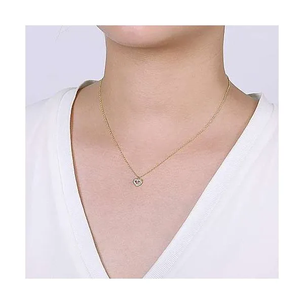Pendant Image 3 Mees Jewelry Chillicothe, OH