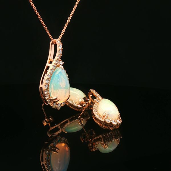 14KROSE .60DTW/2.20OPAL DIA HALO NECKLACE Image 3 Meigs Jewelry Tahlequah, OK