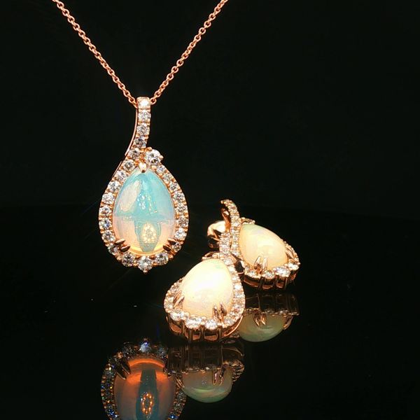 14KROSE .60DTW/2.20OPAL DIA HALO NECKLACE Image 4 Meigs Jewelry Tahlequah, OK