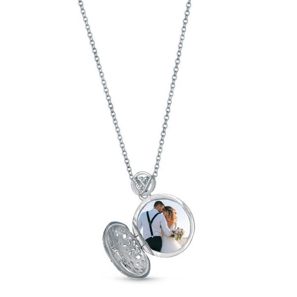 Kinsley Locket Necklace Image 2 Meigs Jewelry Tahlequah, OK
