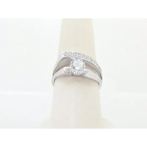 Engagement Ring similar item image