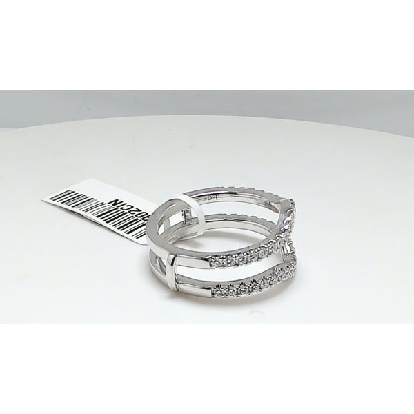Women's Wedding Band Image 3 Mesa Jewelers Grand Junction, CO