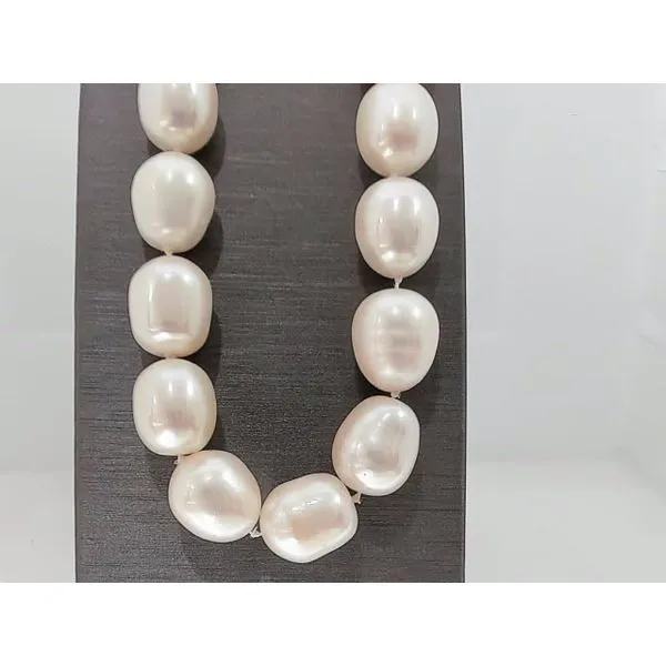 Pearl Necklace Mesa Jewelers Grand Junction, CO