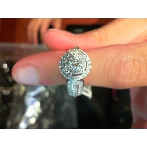 Engagement Ring Meyers Jewelers Grove City, OH