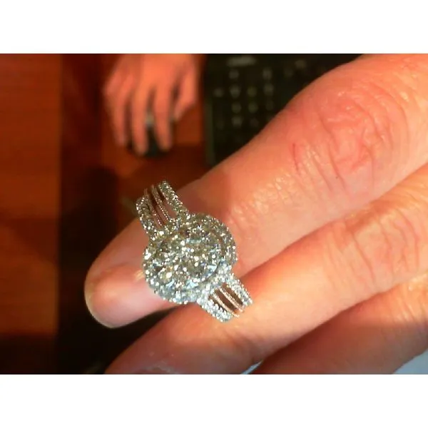 Engagement Ring Meyers Jewelers Grove City, OH