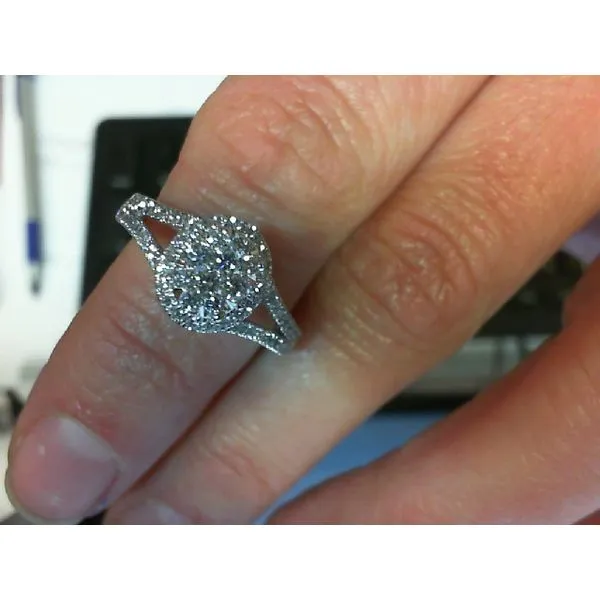 Engagement Ring Meyers Jewelers Grove City, OH