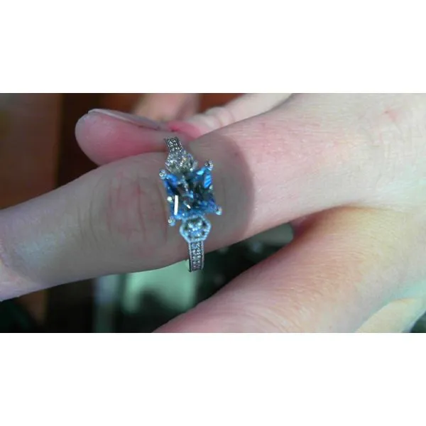 Semi-Mount Meyers Jewelers Grove City, OH