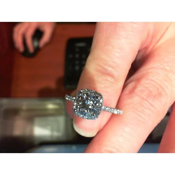 Semi-Mount Meyers Jewelers Grove City, OH