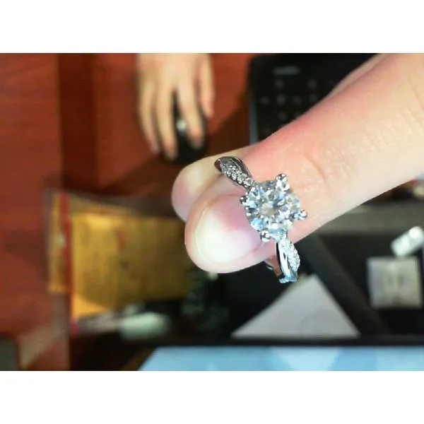 Semi-Mount Meyers Jewelers Grove City, OH