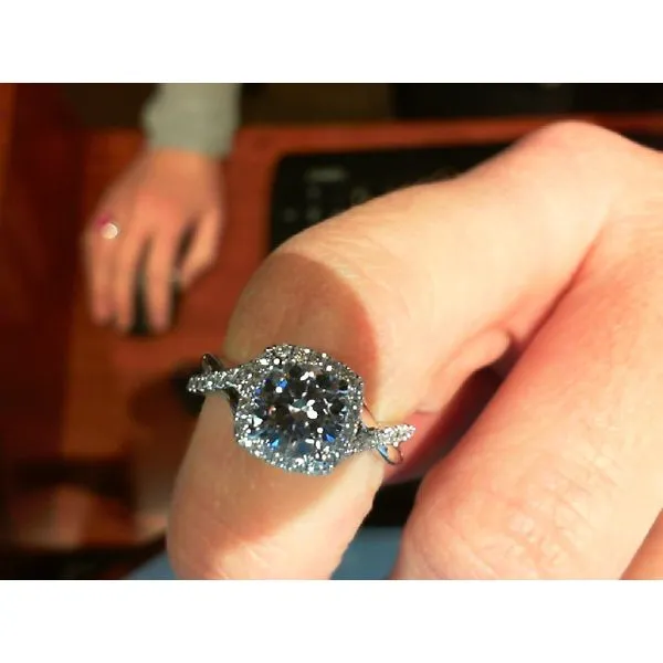 Semi-Mount Meyers Jewelers Grove City, OH