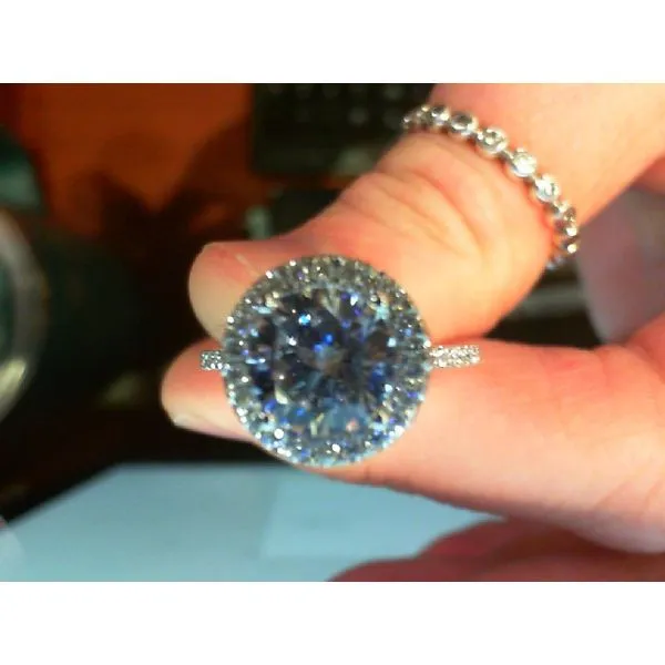 Semi-Mount Meyers Jewelers Grove City, OH