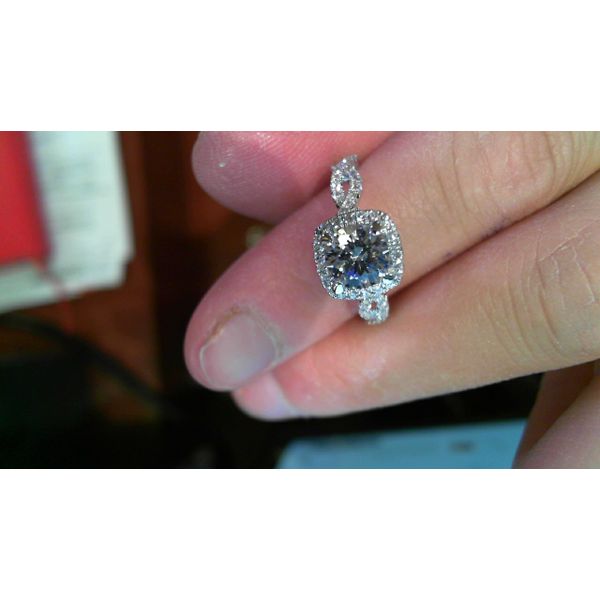 Semi-Mount Meyers Jewelers Grove City, OH