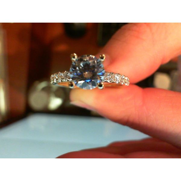 Semi-Mount Meyers Jewelers Grove City, OH