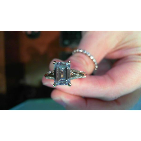 Semi-Mount Meyers Jewelers Grove City, OH