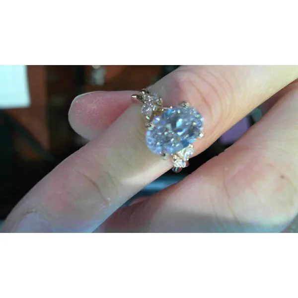 Semi-Mount Meyers Jewelers Grove City, OH