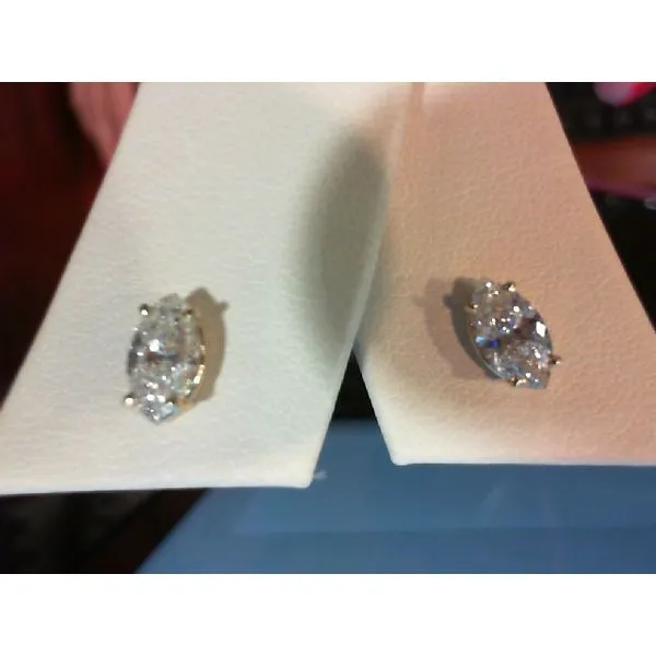 Earring Meyers Jewelers Grove City, OH