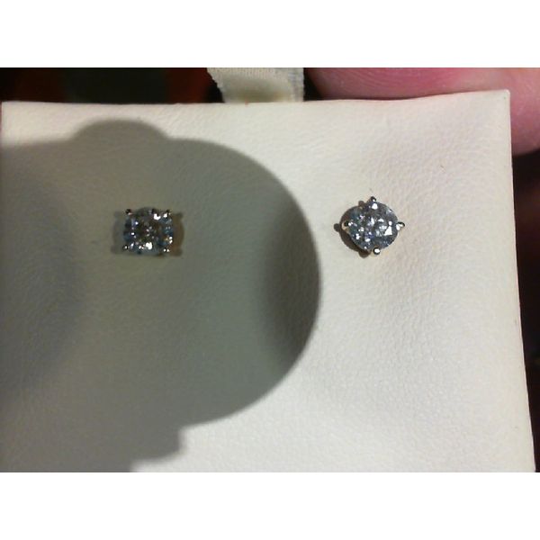 Earring Meyers Jewelers Grove City, OH