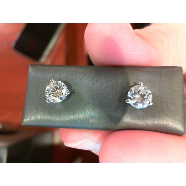 Earring Meyers Jewelers Grove City, OH