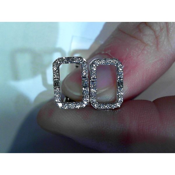 Earring Meyers Jewelers Grove City, OH