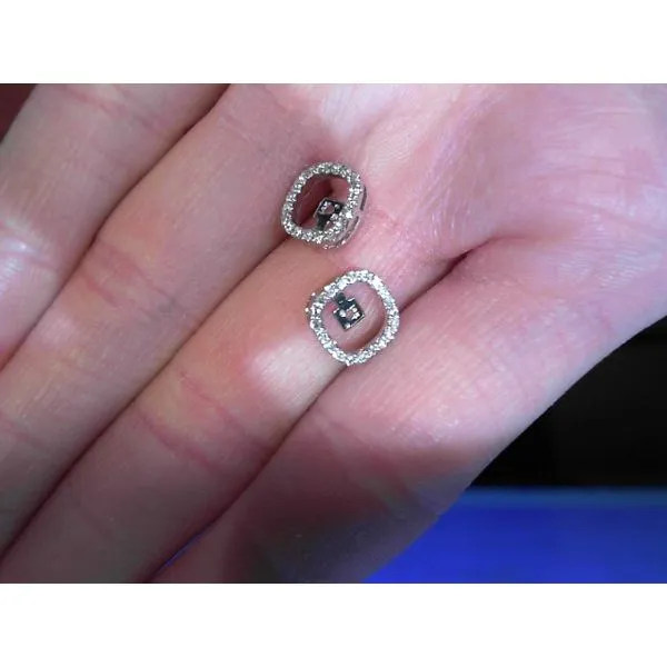 Earring Meyers Jewelers Grove City, OH