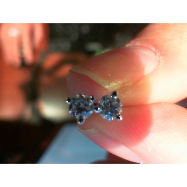 Earring Meyers Jewelers Grove City, OH