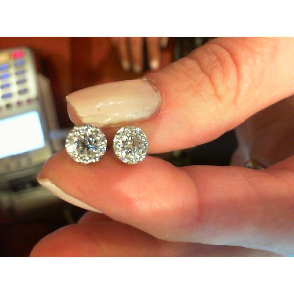 Earring Meyers Jewelers Grove City, OH