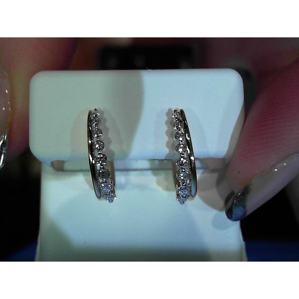 Earring Meyers Jewelers Grove City, OH