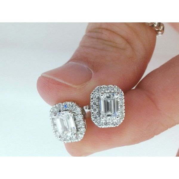 Earring Meyers Jewelers Grove City, OH