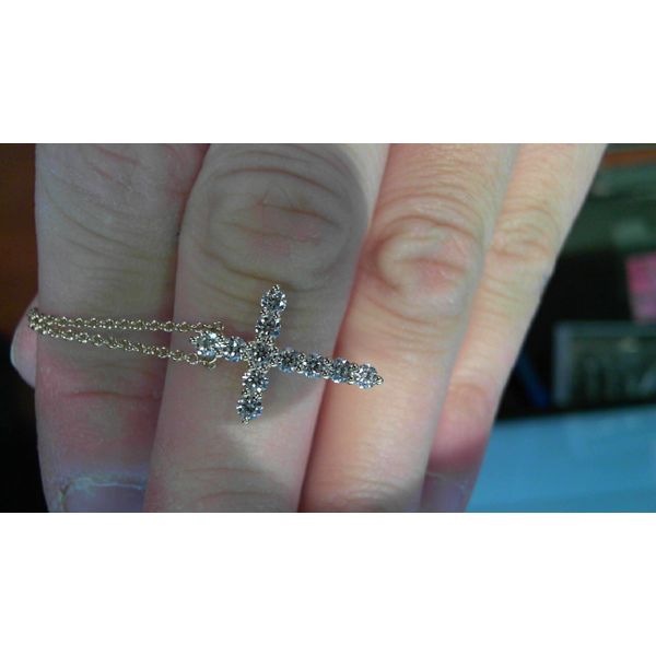 Pendant Meyers Jewelers Grove City, OH