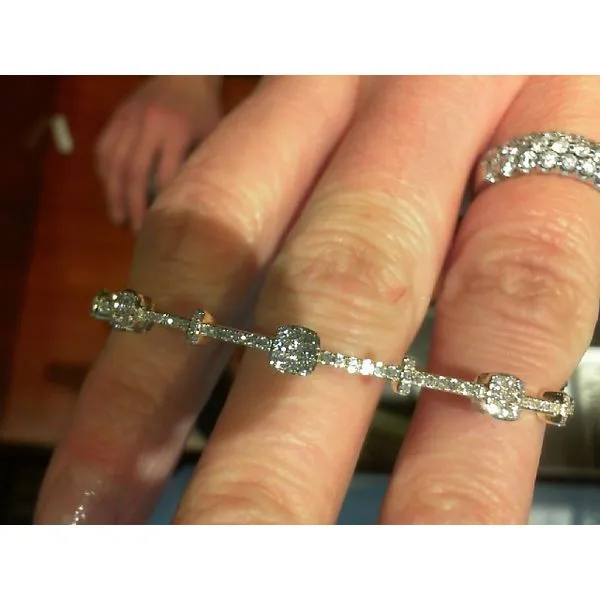 Bracelet Meyers Jewelers Grove City, OH