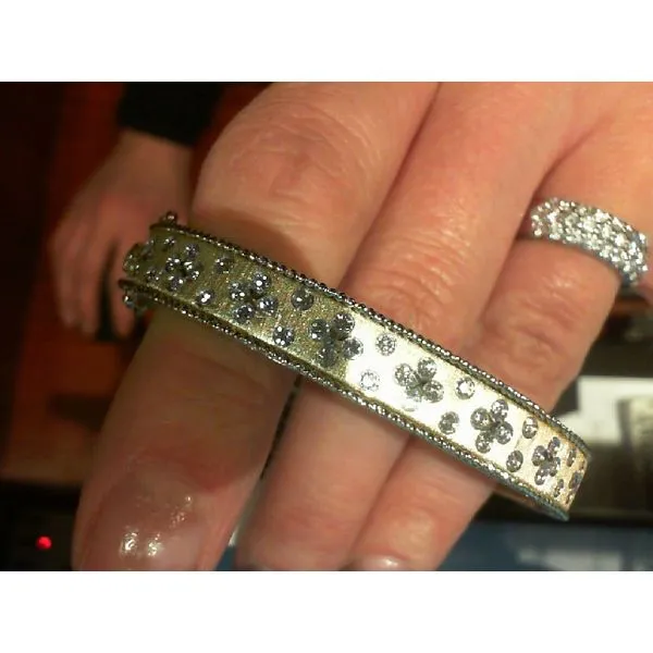 Bracelet Meyers Jewelers Grove City, OH