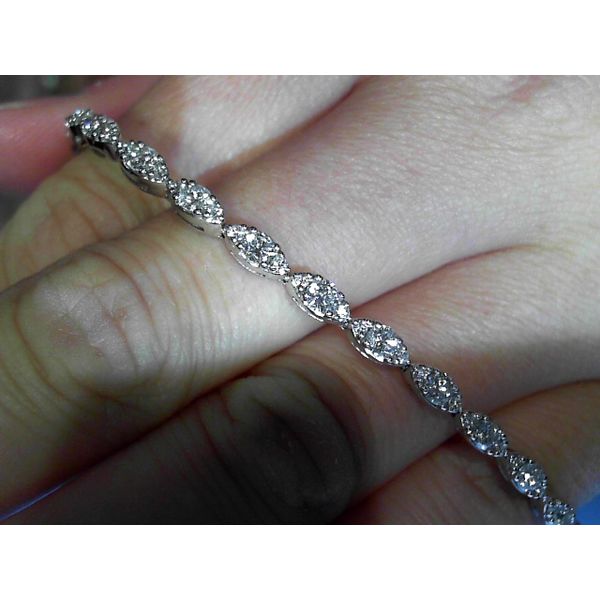 Bracelet Meyers Jewelers Grove City, OH