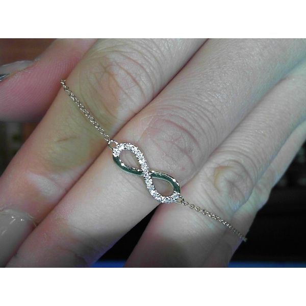 Bracelet Meyers Jewelers Grove City, OH
