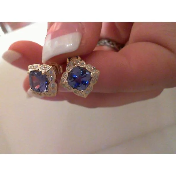 Earring Meyers Jewelers Grove City, OH