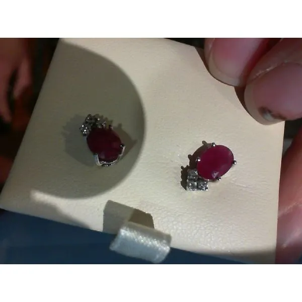 Earring Meyers Jewelers Grove City, OH