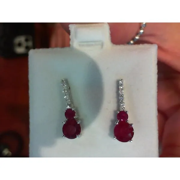 Earring Meyers Jewelers Grove City, OH