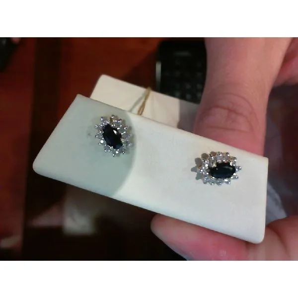 Earring Meyers Jewelers Grove City, OH