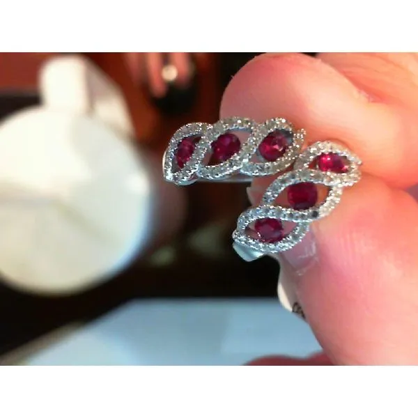 Earring Meyers Jewelers Grove City, OH